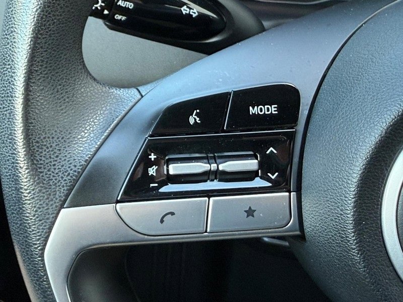 Used 2022 Hyundai Santa Cruz SEL image 15