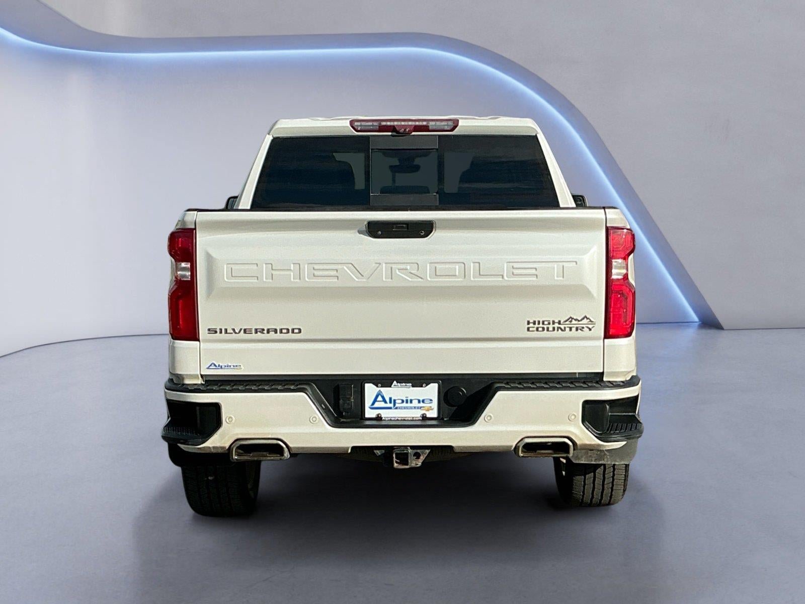 Used 2022 Chevrolet Silverado 1500 High Country w/ Technology Package AWD/4WD image 4