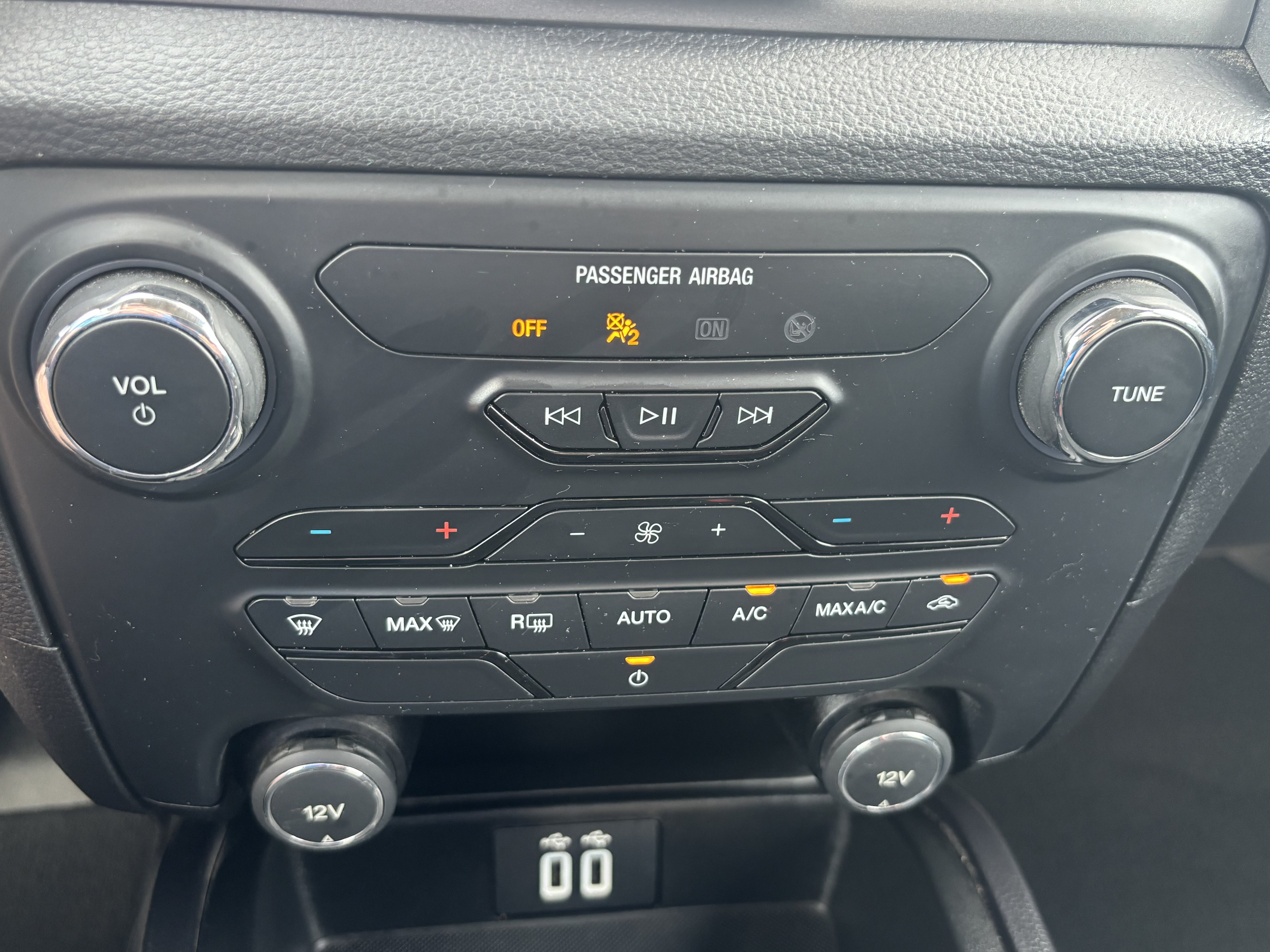 Used 2021 Ford Ranger XLT w/ Equipment Group 301A Mid AWD/4WD image 15