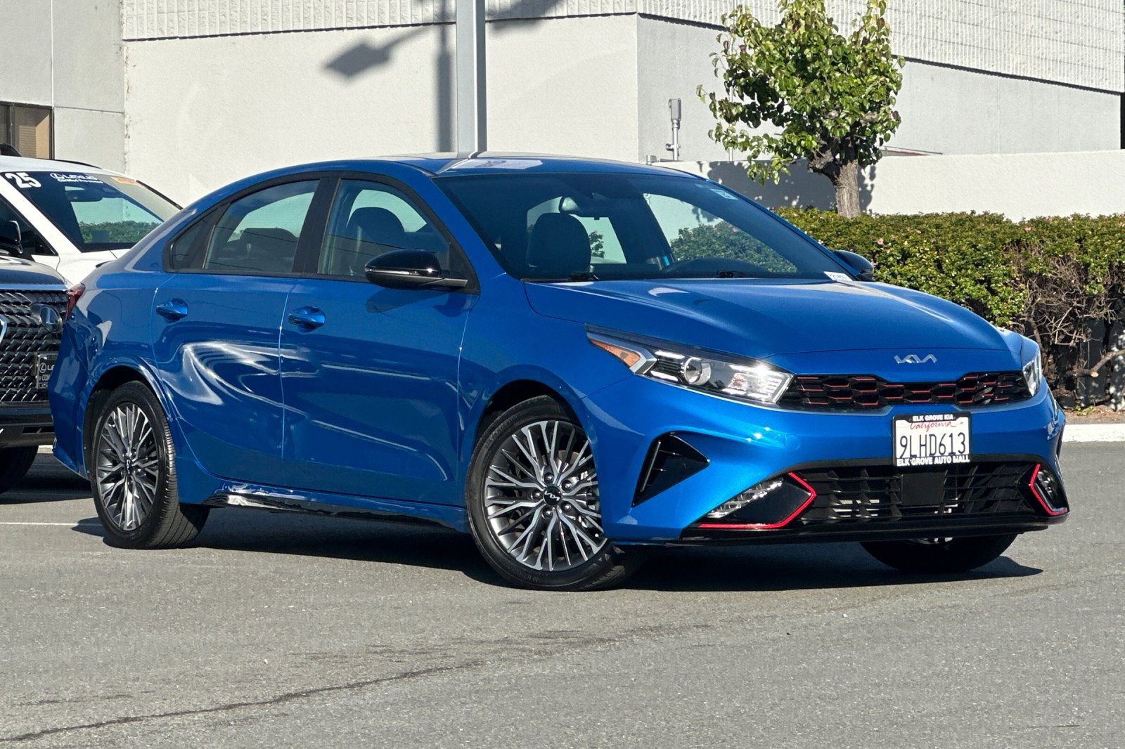 Used 2024 Kia Forte GT-Line w/ GT-Line Premium Package FWD image 2