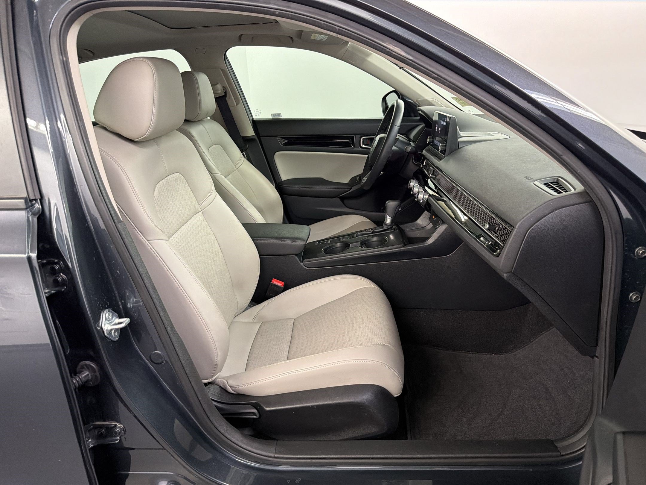 Certified 2024 Honda Civic EX-L image 24