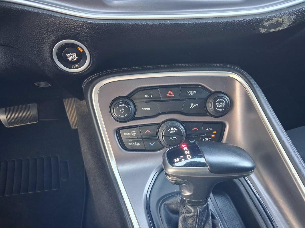 Used 2019 Dodge Challenger SXT RWD image 22
