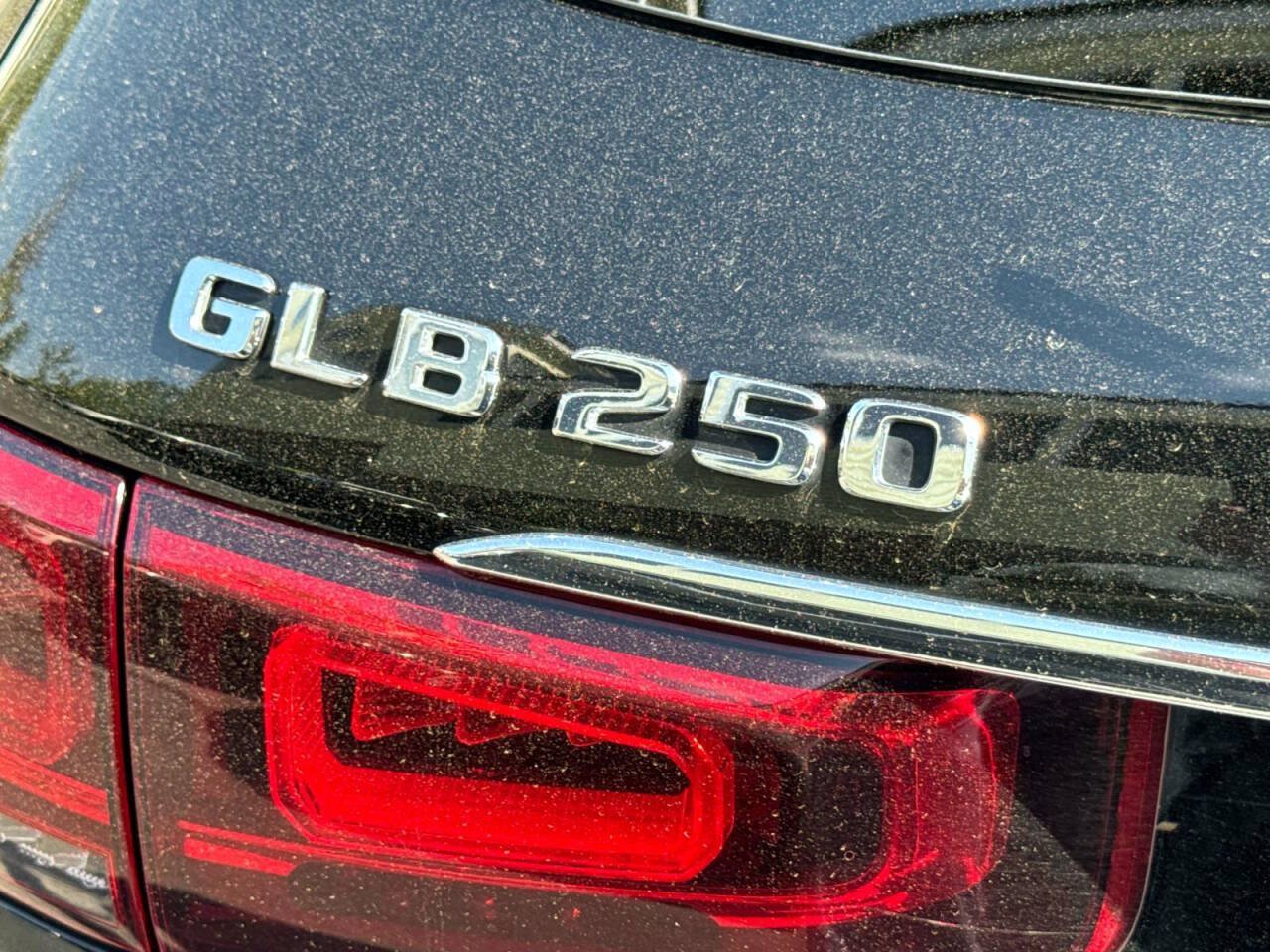 Used 2020 Mercedes-Benz GLB 250 4MATIC image 8