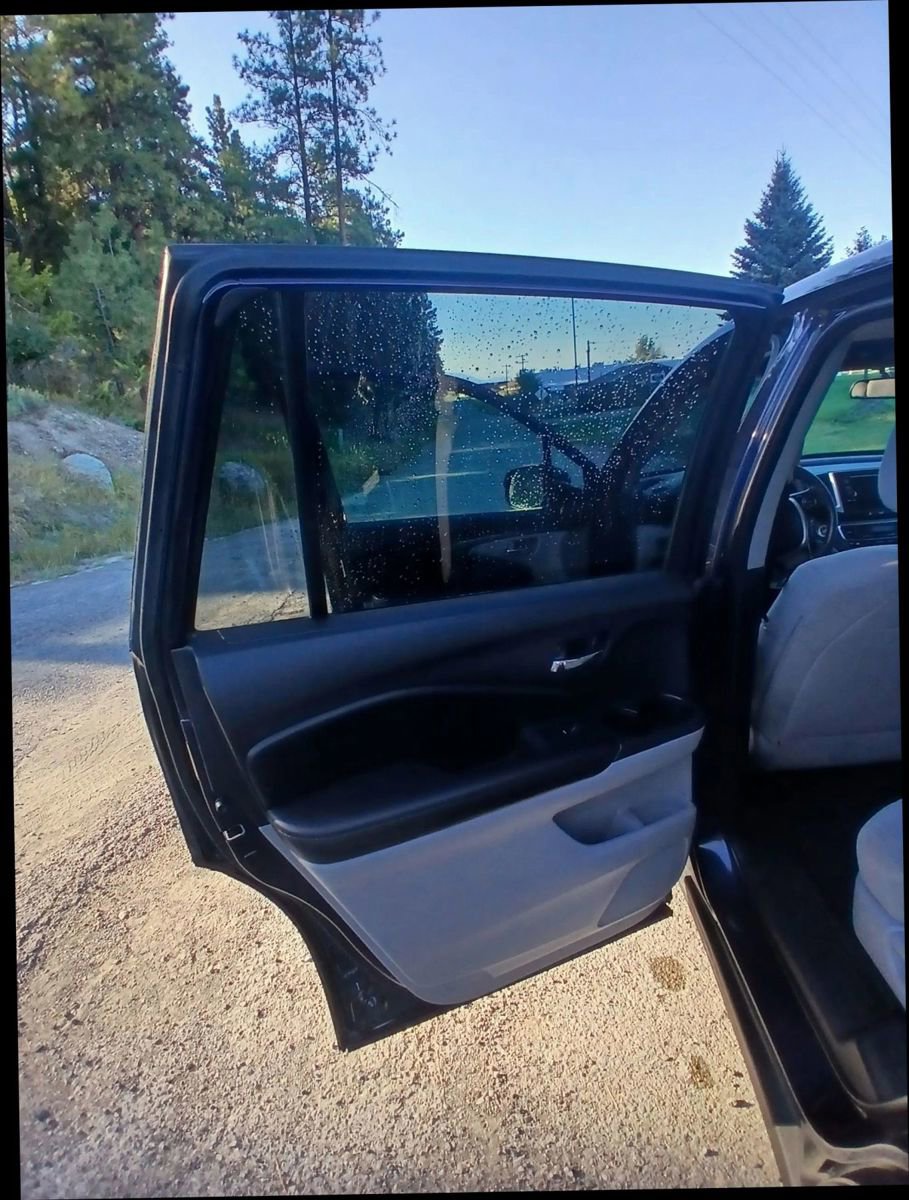 Used 2016 Honda Pilot LX image 9