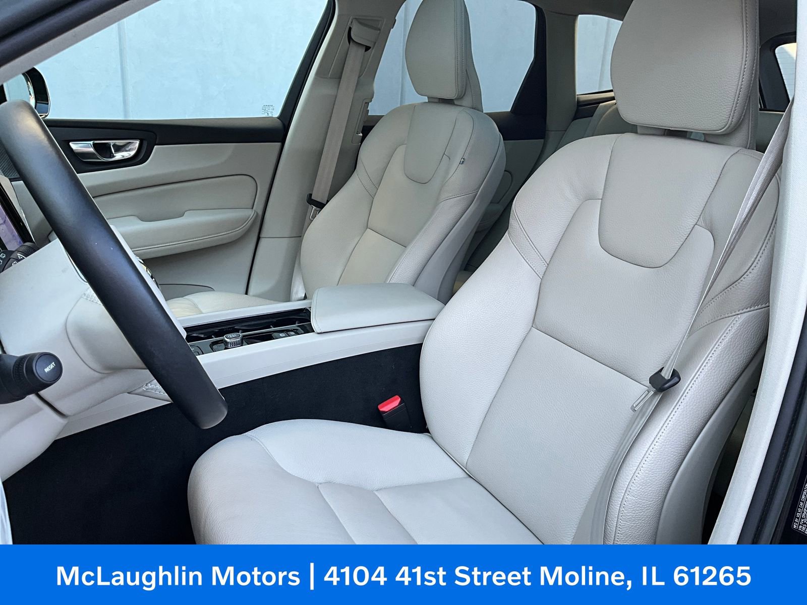 Certified 2023 Volvo XC60 B5 Plus w/ Climate Package image 8