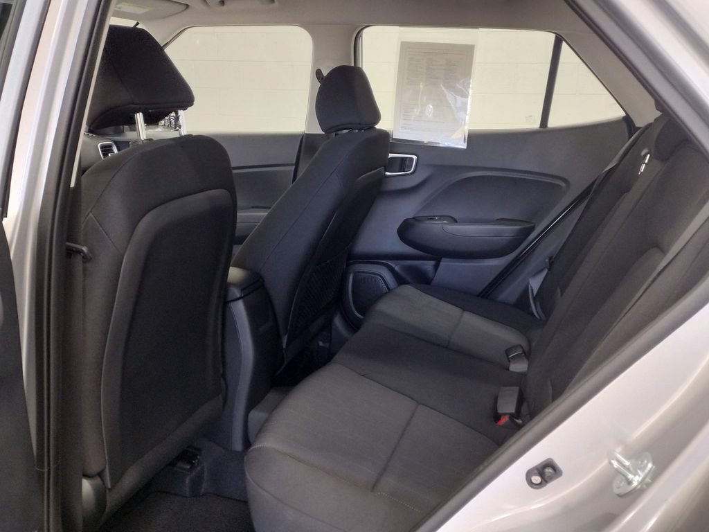 Certified 2026 Hyundai Venue SE FWD image 21