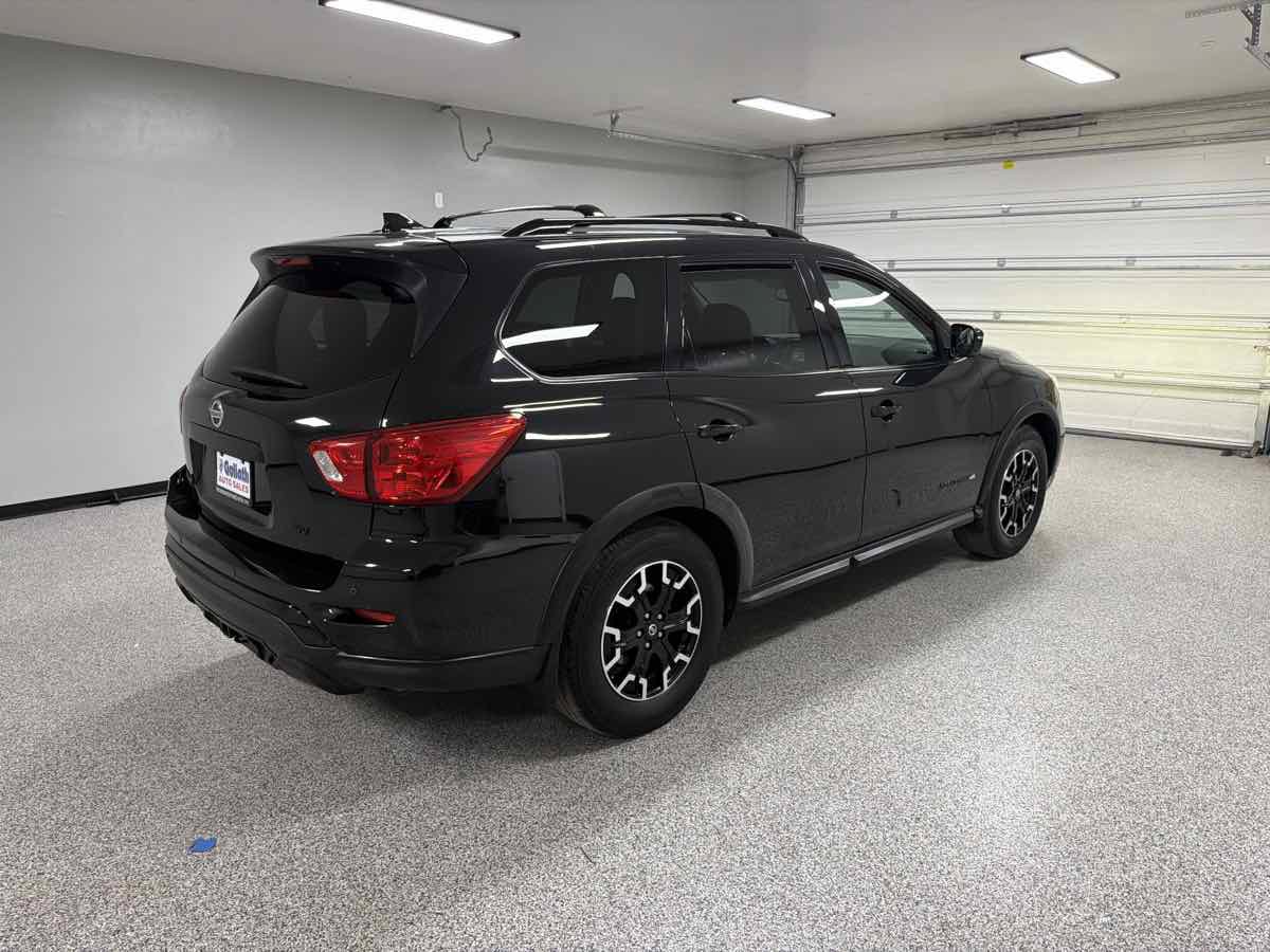 Used 2019 Nissan Pathfinder SV w/ Rock Creek Edition FWD image 3