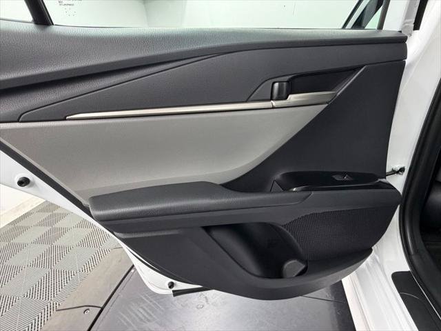 Used 2026 Toyota Camry SE FWD image 36