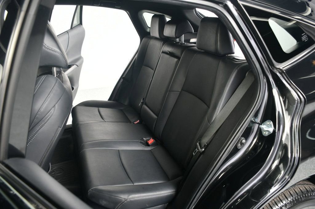 Used 2022 Toyota Venza XLE image 33