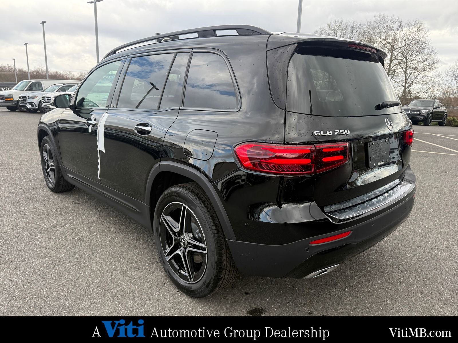 New 2026 Mercedes-Benz GLB 250 4MATIC image 5