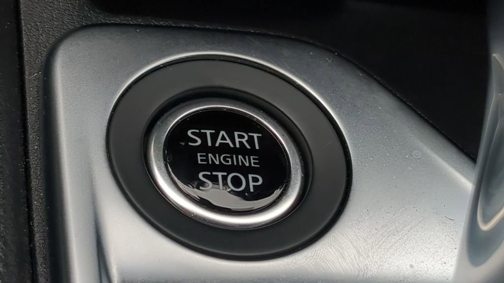 Certified 2024 Nissan Sentra SR FWD image 24