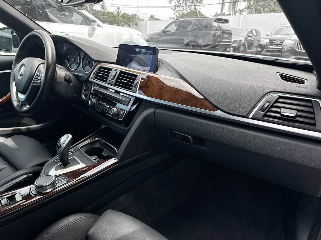 Used 2020 BMW 430i Convertible w/ M Sport Package image 27