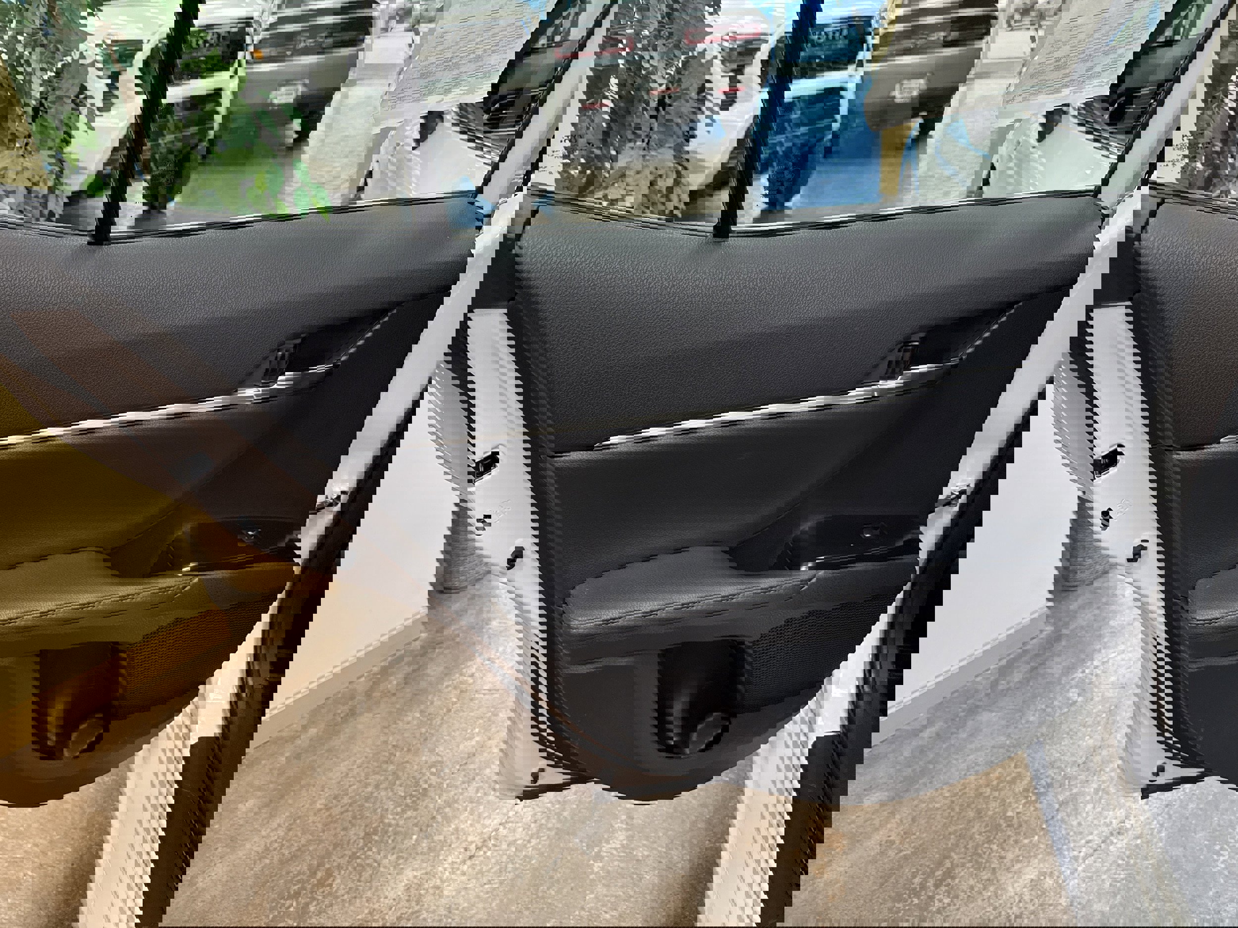 Used 2020 Toyota Camry XLE image 23