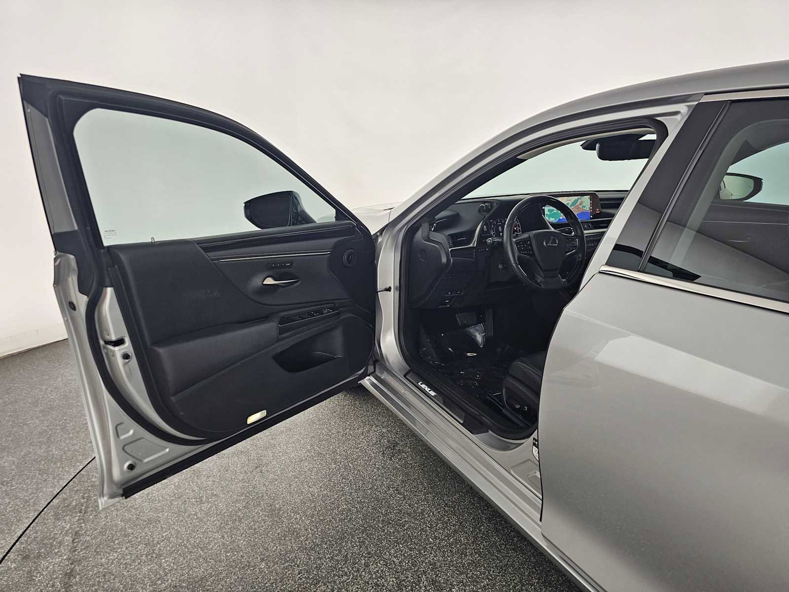 Certified 2020 Lexus ES 350 w/ Premium Package image 19