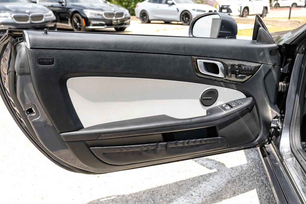 Used 2014 Mercedes-Benz SLK 350 image 28