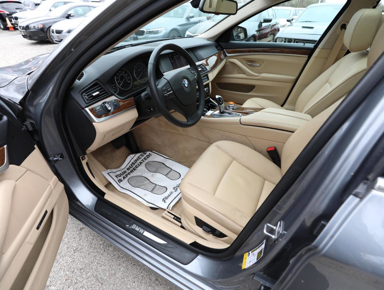 Used 2011 BMW 528i Sedan image 15