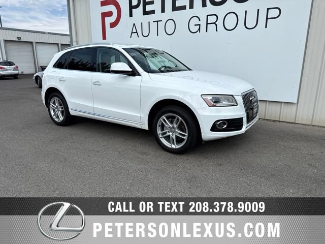 Used 2017 Audi Q5 2.0T Premium Plus w/ Technology Package AWD/4WD image 2