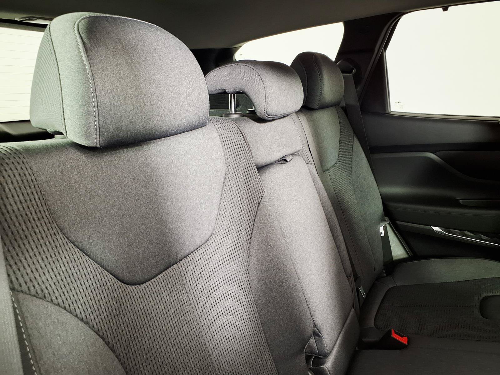 Used 2019 Hyundai Santa Fe SEL FWD image 12