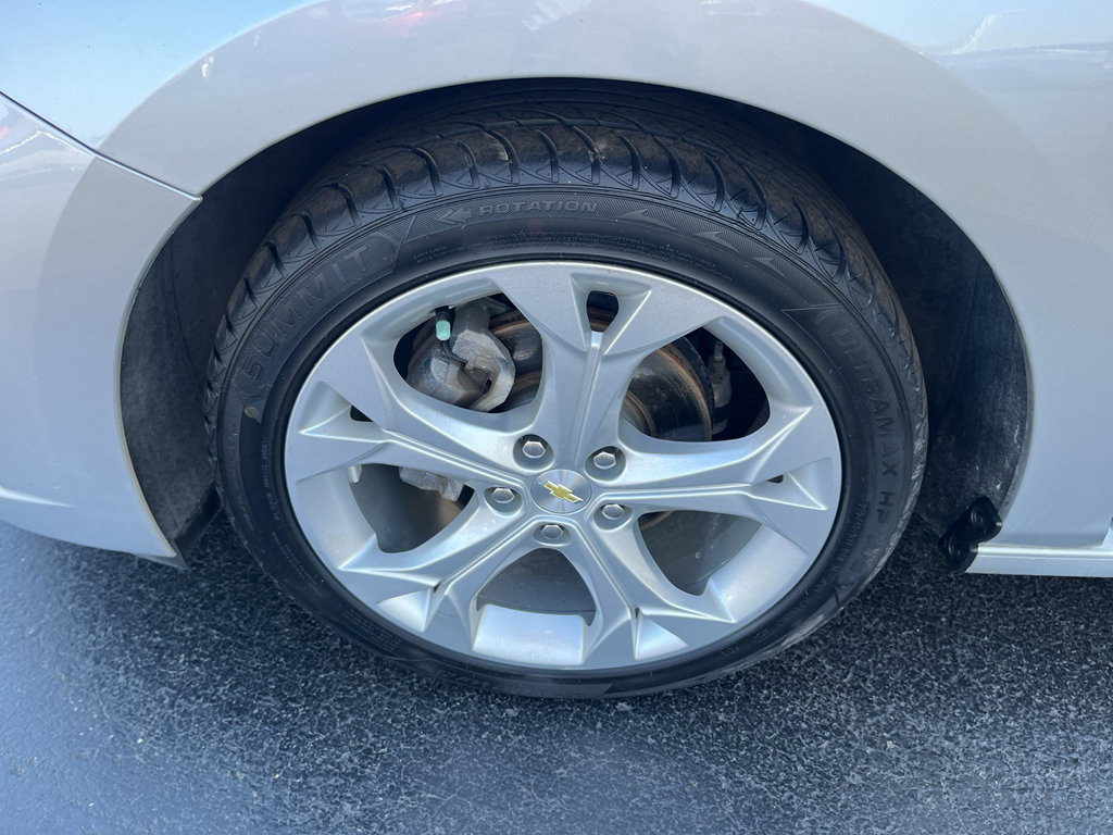 Used 2018 Chevrolet Cruze Premier FWD image 40