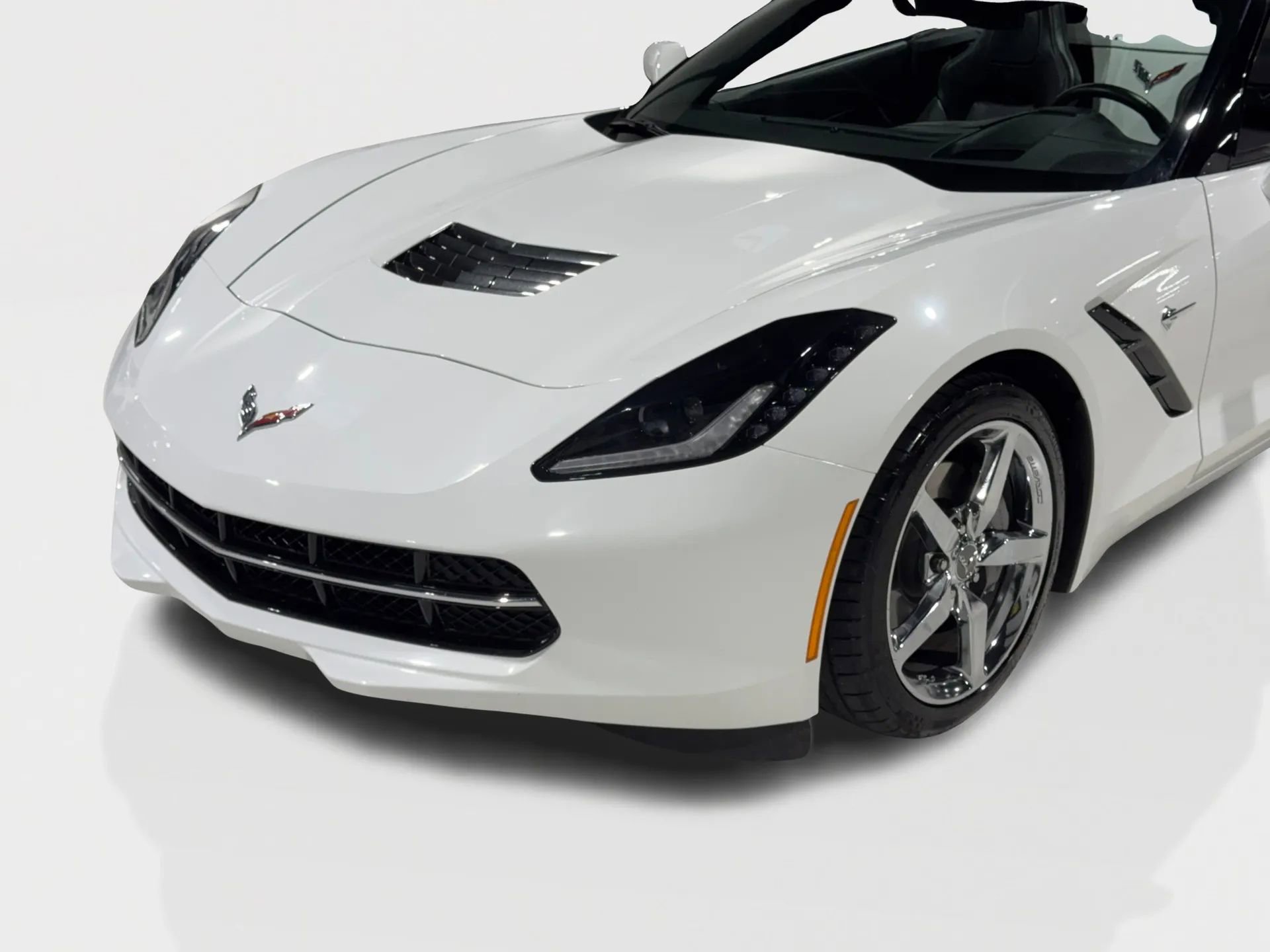 Used 2014 Chevrolet Corvette Stingray Convertible w/ 3LT Preferred Equipment Group image 7