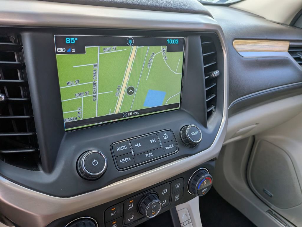 Used 2017 GMC Acadia Denali w/ Technology Package FWD image 19