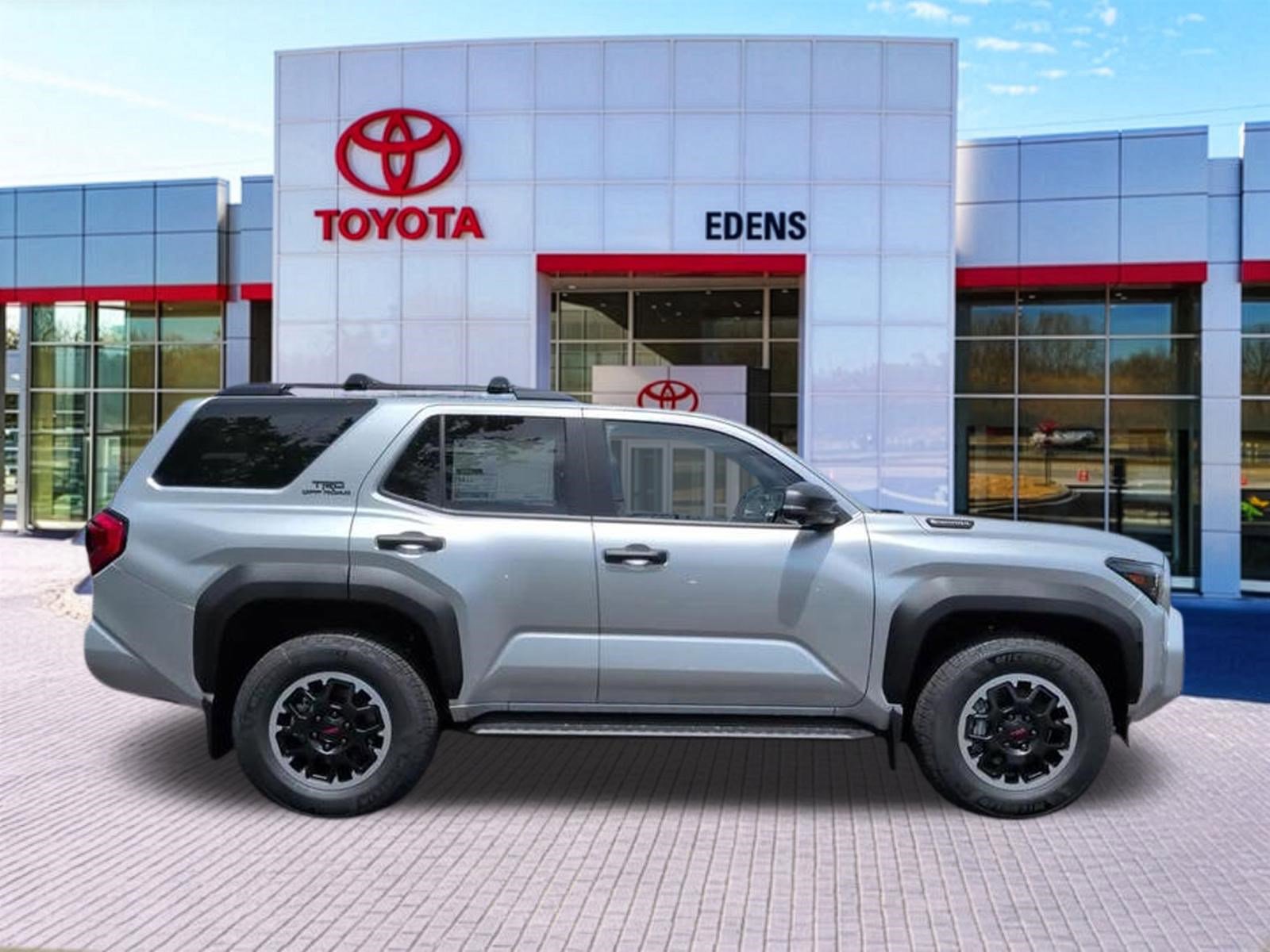 New 2026 Toyota 4Runner TRD Off-Road Premium w/ Tow Technology Package AWD/4WD image 2