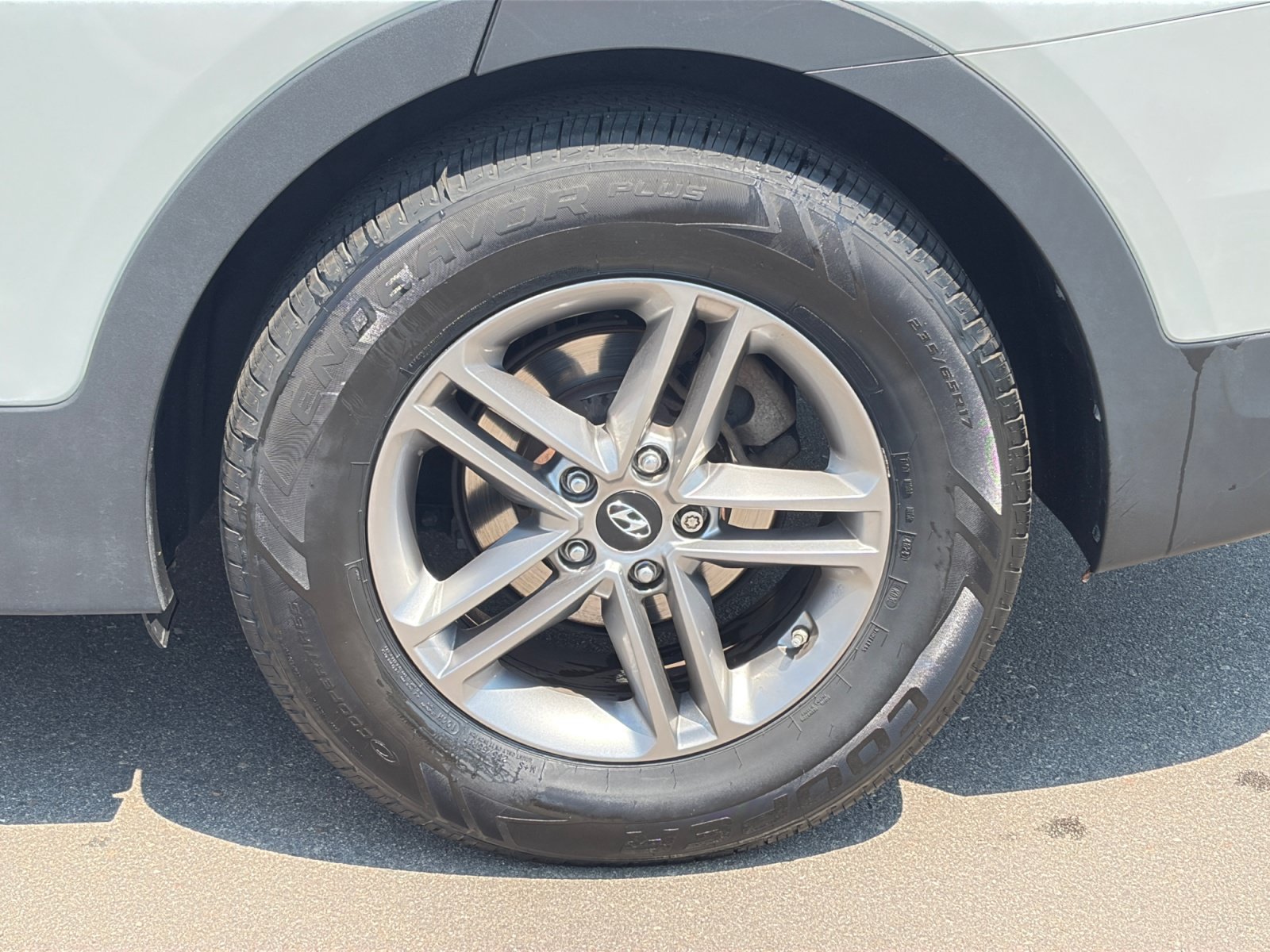 Used 2017 Hyundai Santa Fe Sport AWD/4WD image 24