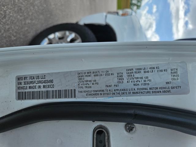 Used 2024 RAM 2500 Laramie AWD/4WD image 30