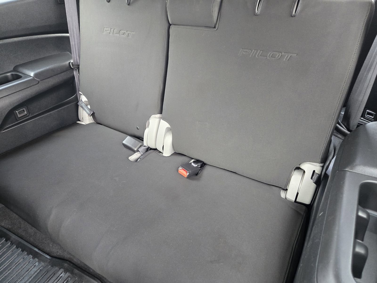 Used 2021 Honda Pilot Touring image 29