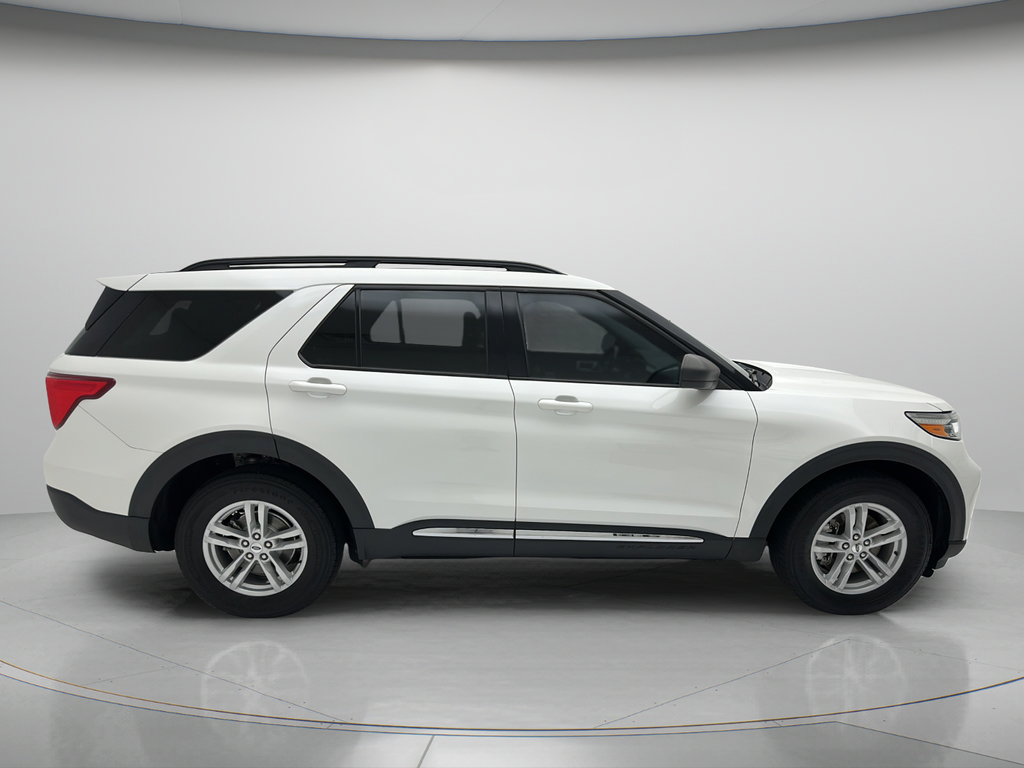Used 2021 Ford Explorer XLT AWD/4WD image 6