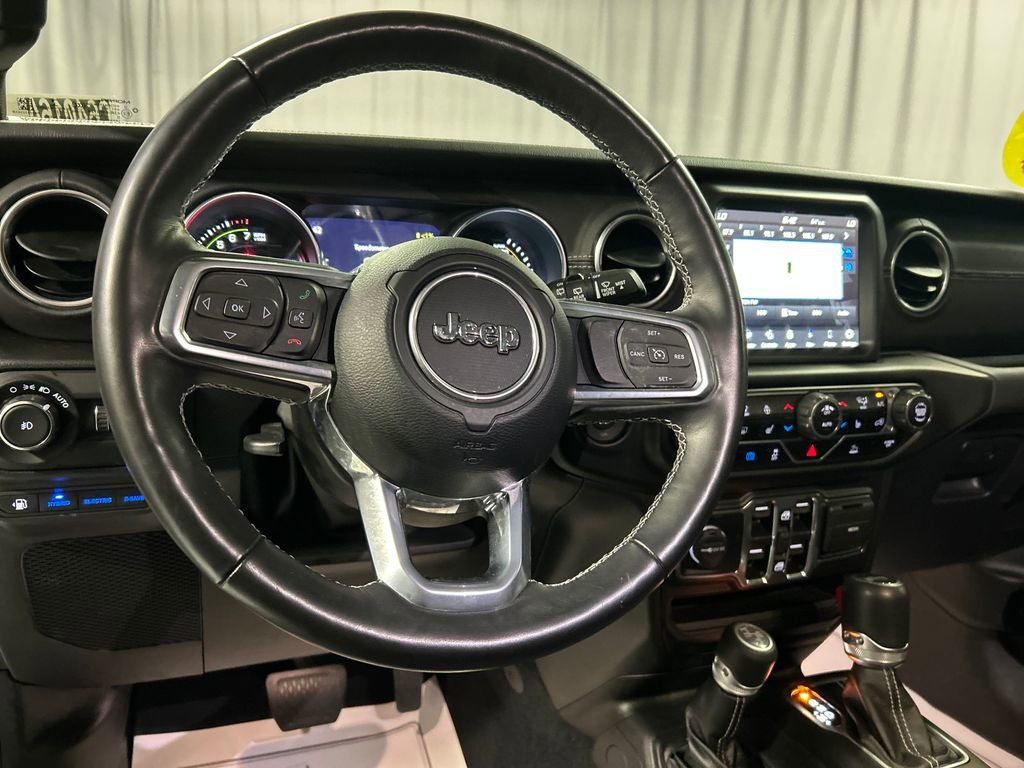 Used 2022 Jeep Wrangler Unlimited Sahara w/ Cold Weather Group image 15