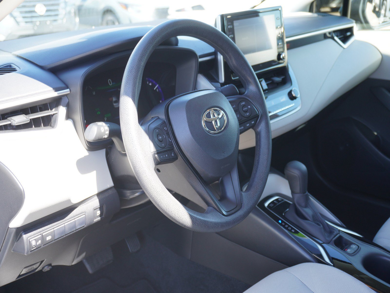 Used 2021 Toyota Corolla LE w/ Carpet Mat Package (TMS) FWD image 19