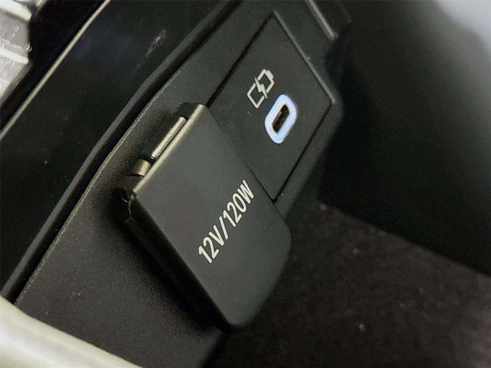 Used 2025 Toyota Corolla XSE image 17