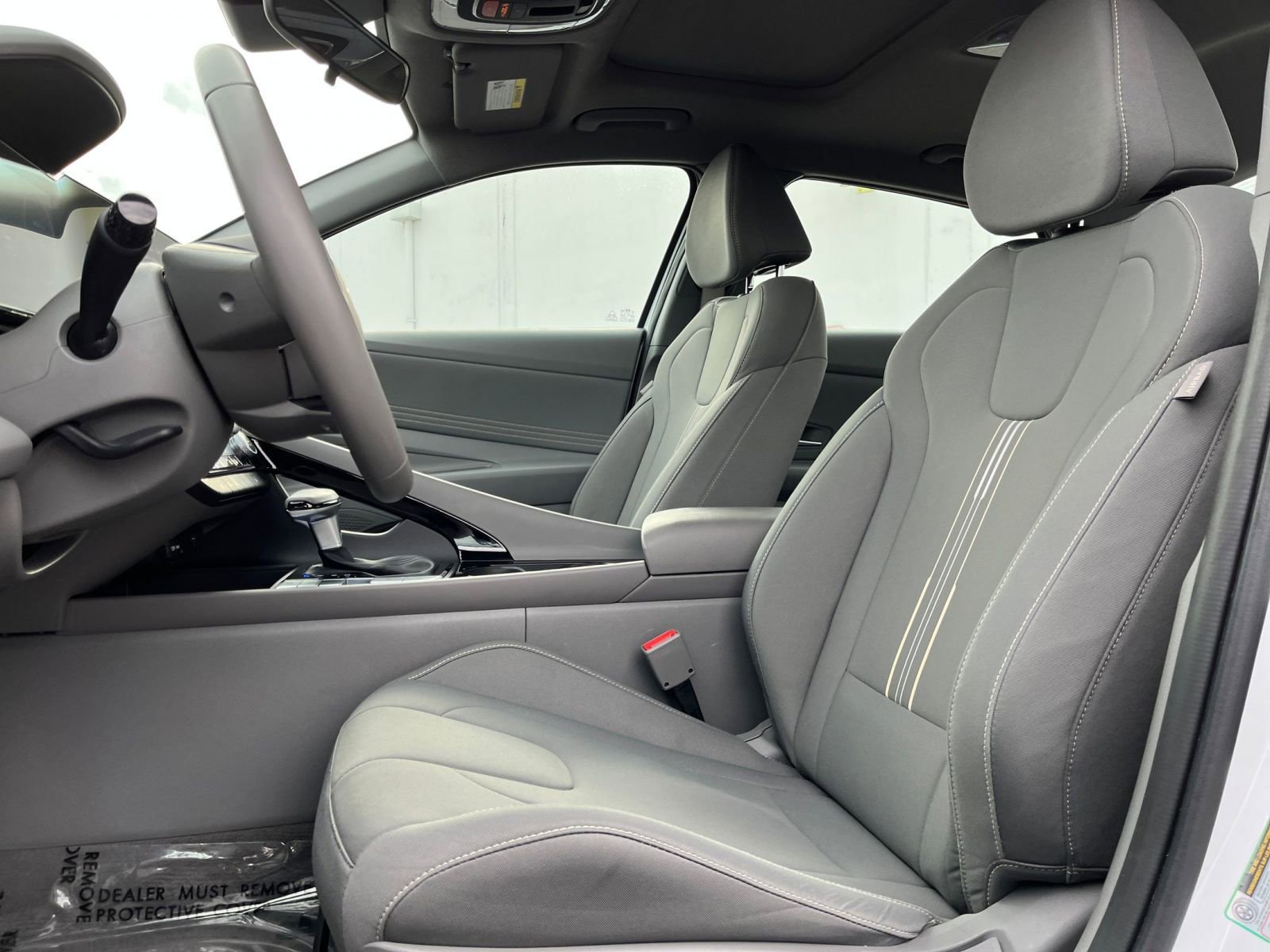 Used 2025 Hyundai Elantra SEL image 27