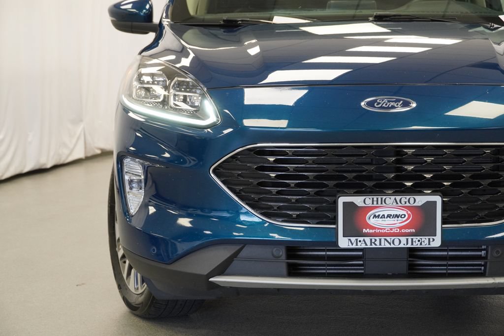 Used 2020 Ford Escape Titanium AWD/4WD image 13