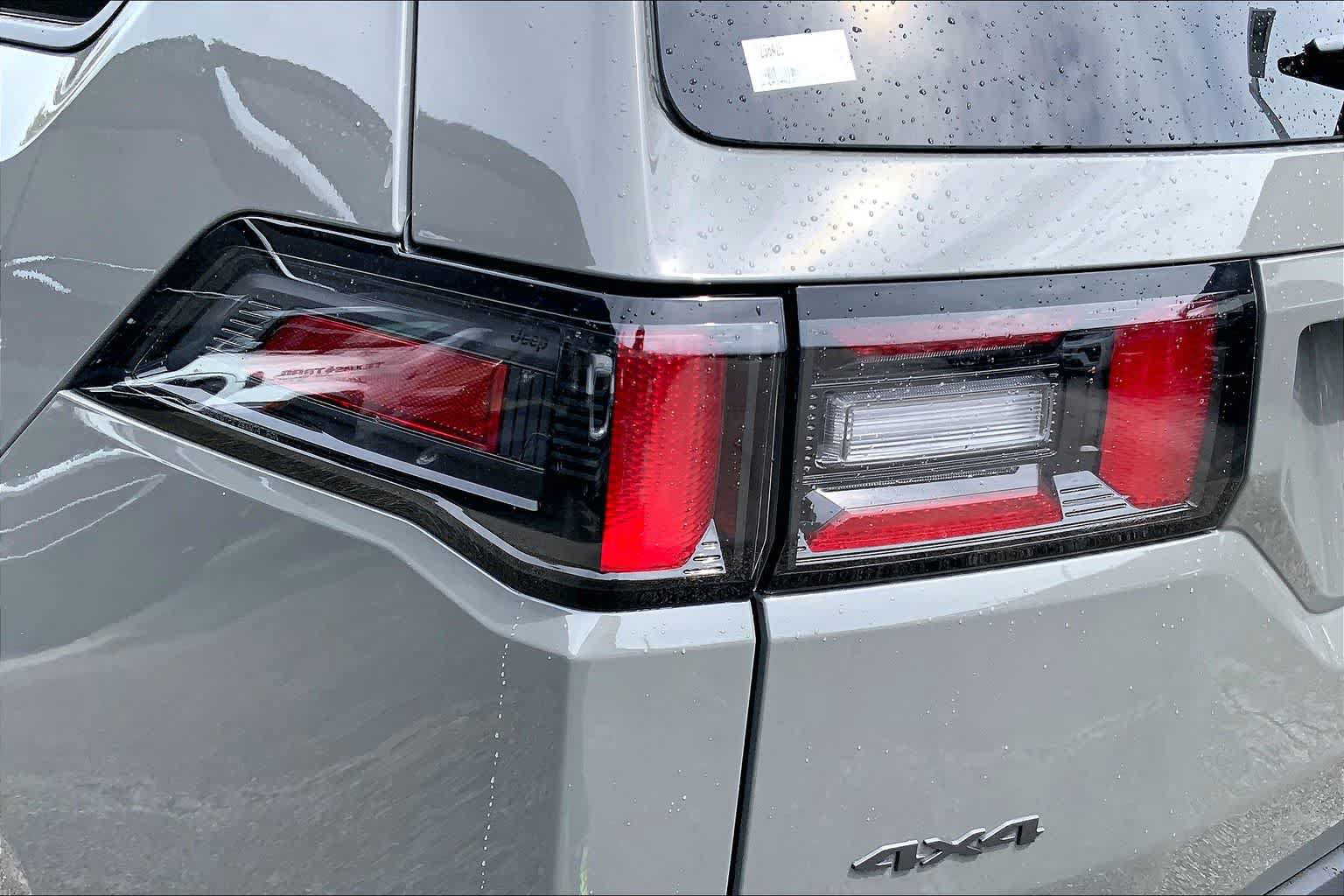 New 2026 Jeep Cherokee Laredo AWD/4WD image 12