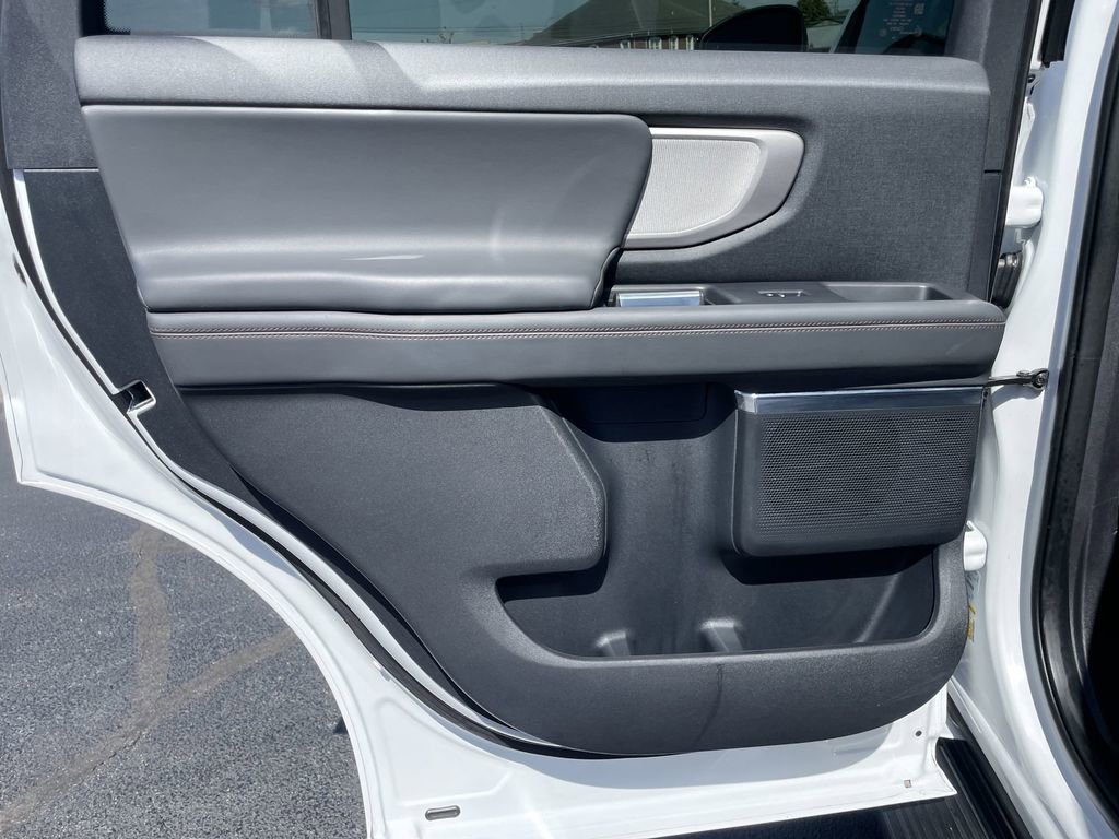 Used 2025 Ford Expedition Active image 22