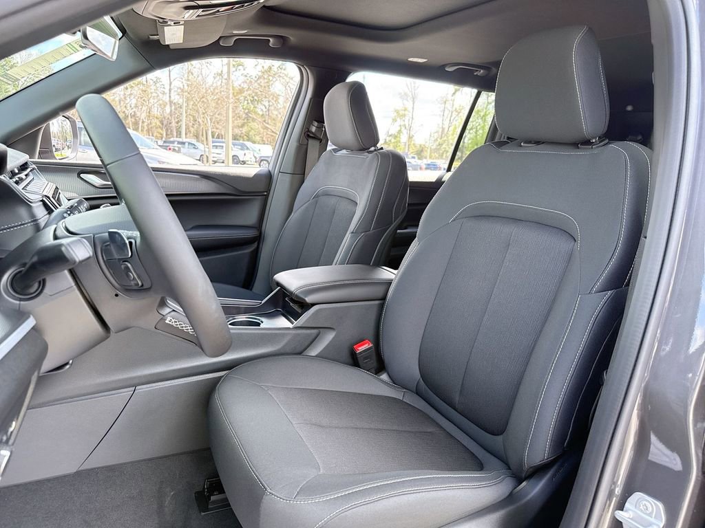 New 2026 Jeep Grand Cherokee L 4WD image 11