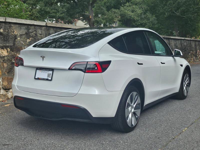 Used 2021 Tesla Model Y Long Range AWD/4WD image 11