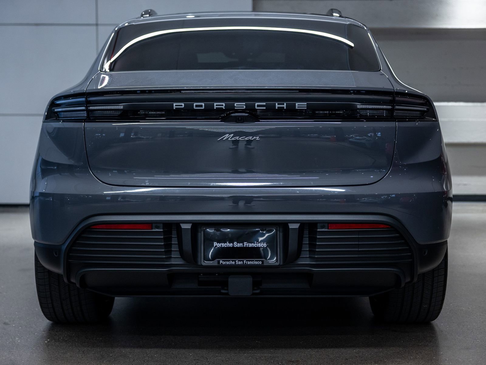 Certified 2025 Porsche Macan Electric RWD image 7