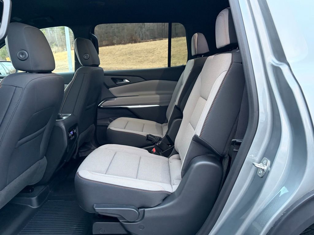 New 2026 Chevrolet Traverse LT w/ Midnight/Sport Edition image 23