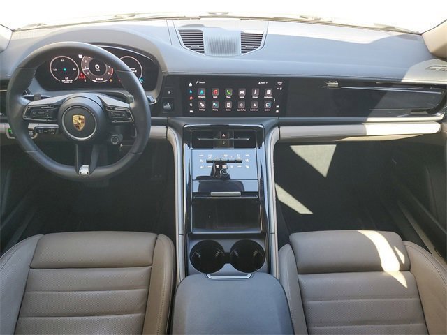 Used 2025 Porsche Panamera image 37