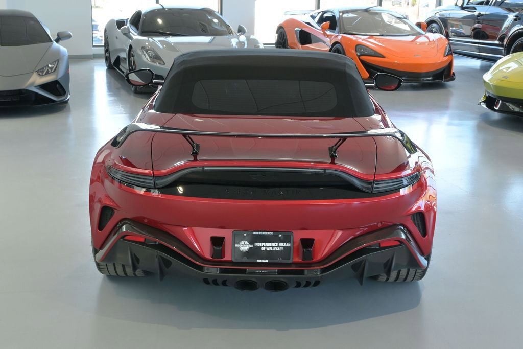 Used 2023 Aston Martin V12 Vantage Roadster RWD image 8
