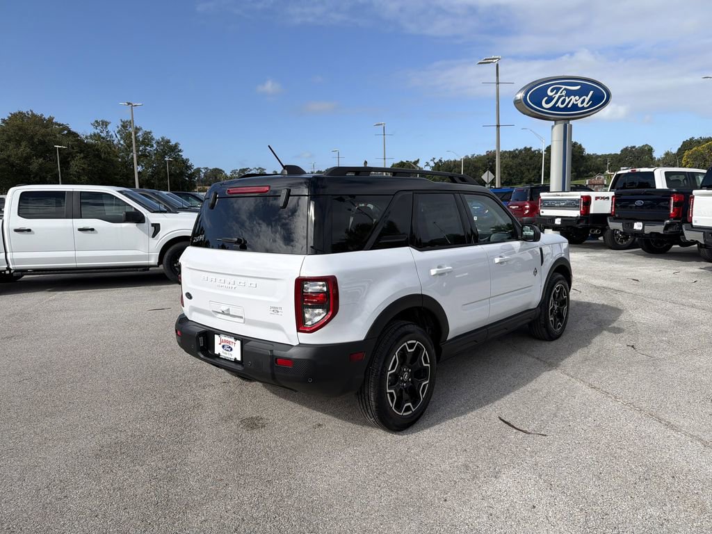 New 2025 Ford Bronco Sport Outer Banks image 4