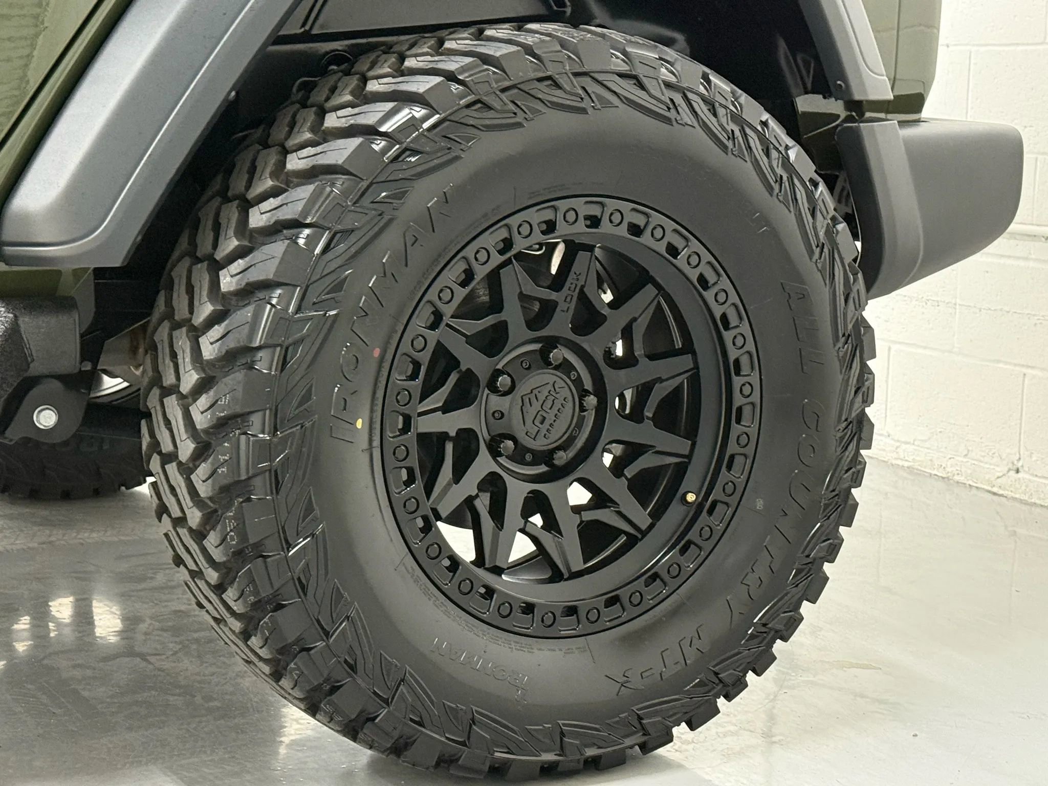 Used 2024 Jeep Wrangler Unlimited Sport image 53