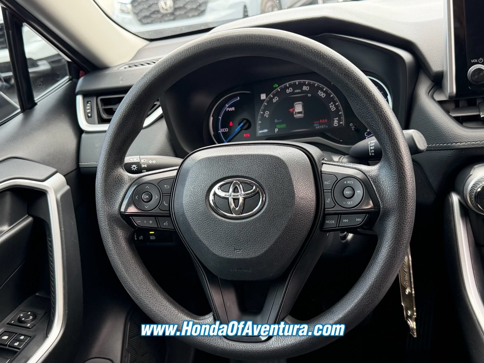 Used 2024 Toyota RAV4 LE AWD/4WD image 18