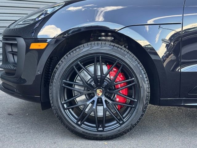 New 2026 Porsche Macan GTS AWD/4WD image 11