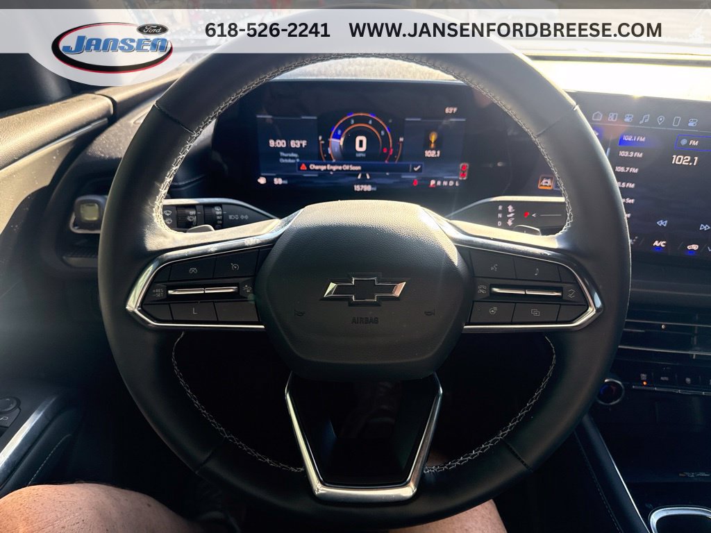 Used 2025 Chevrolet Traverse LT w/ Midnight/Sport Edition FWD image 14