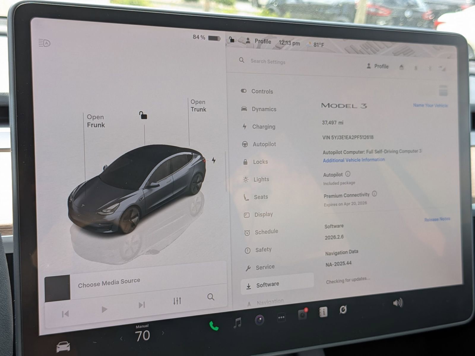 Used 2023 Tesla Model 3 Standard Range image 19