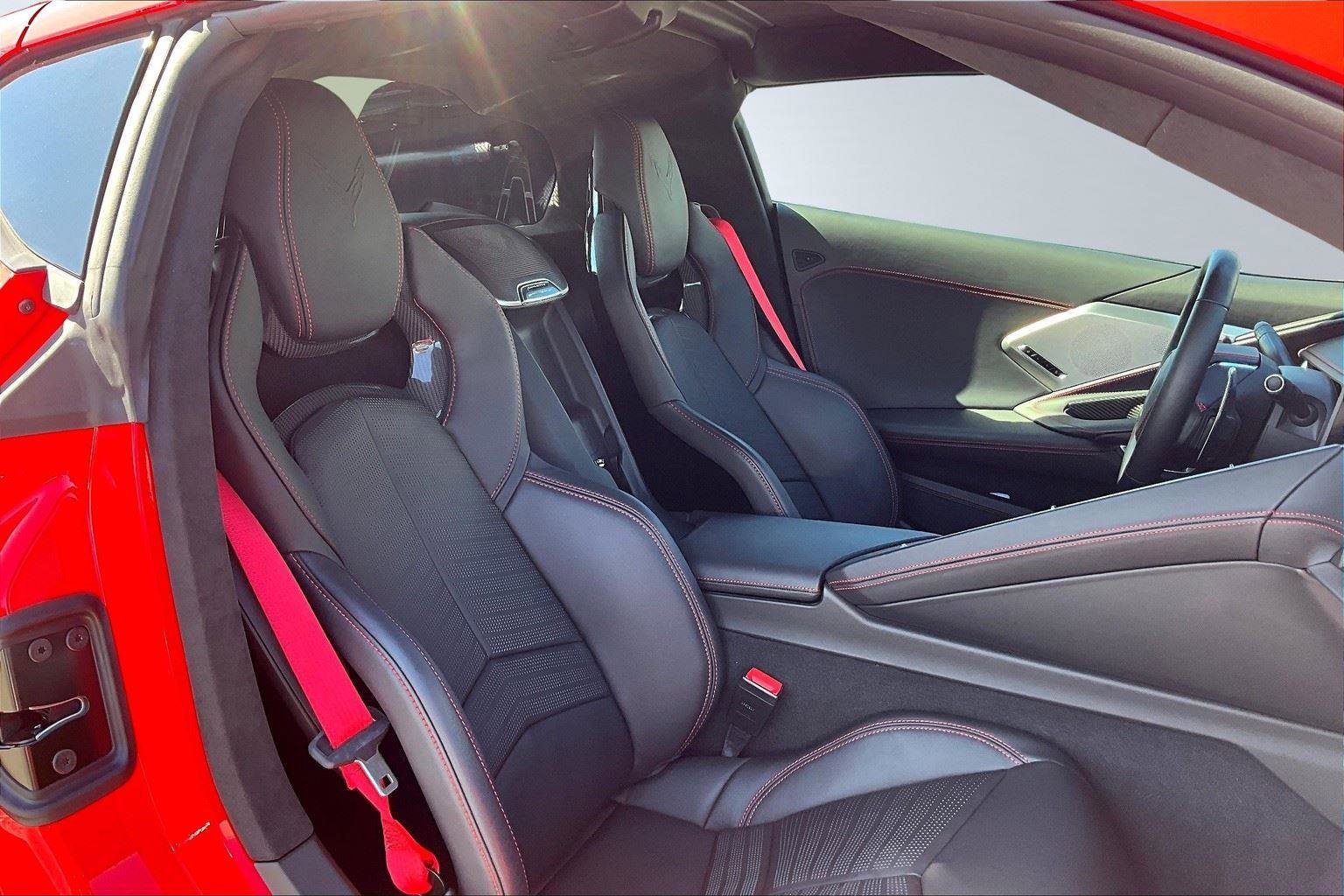 Certified 2021 Chevrolet Corvette Stingray Premium Cpe w/ Z51 Performance Package image 19